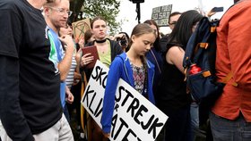 Greta Thunbergová demonstrovala s dalšími studenty před Bílým domem (13. 9. 2019)