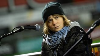 Vybírat si mezi dvěma zly je pošetilé. Poslední akce Grety Thunberg se snaží zachránit skomírající diktaturu Vybírat si mezi dvěma zly je pošetilé. Poslední akce Grety Thunberg se snaží zachránit skomírající diktaturu