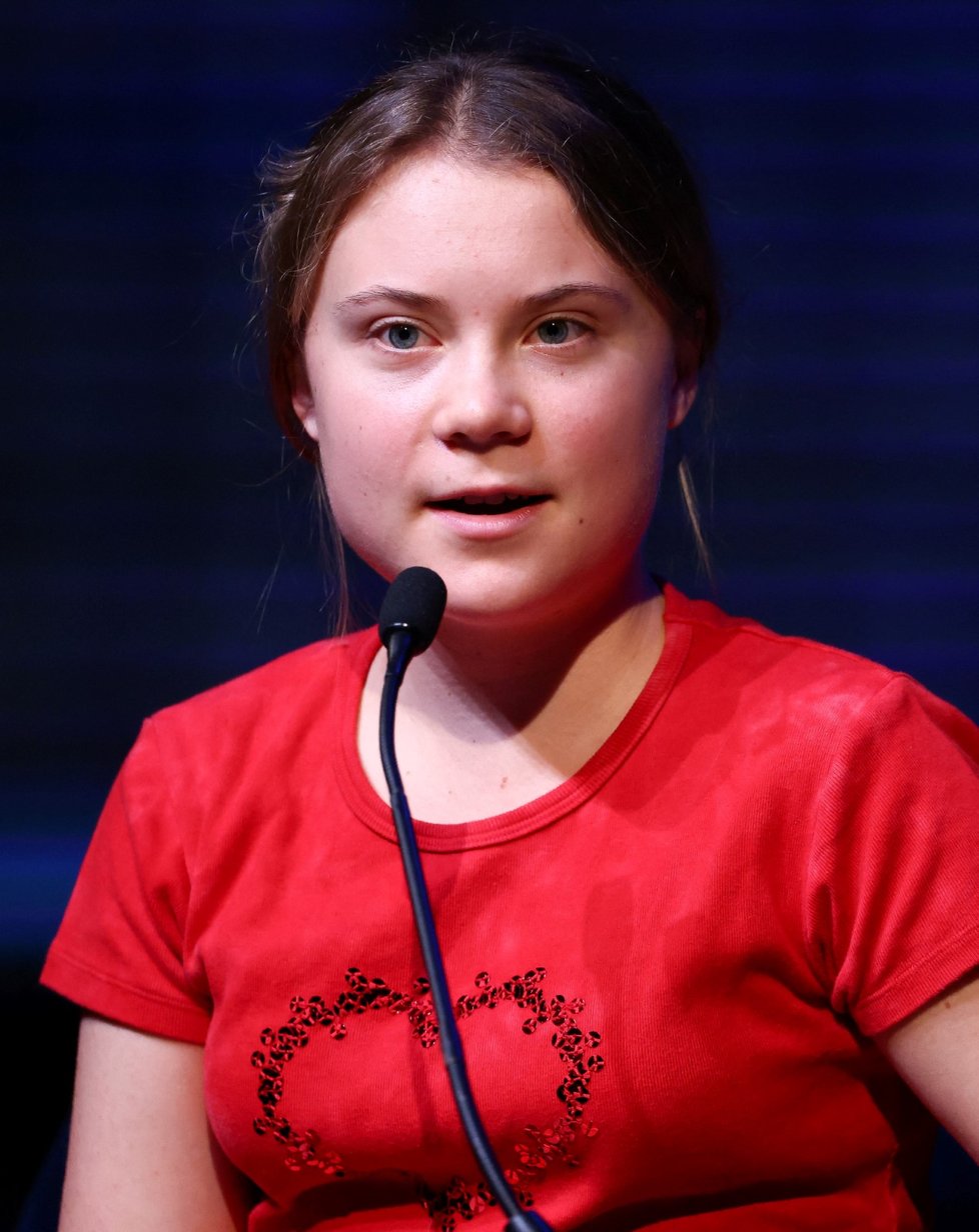 Greta Thunberg vydala sborník o klimatu (30. 10. 2022).