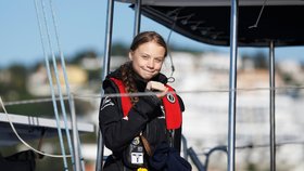 Švédská aktivistka Greta Thungergová dorazila po 3 týdnech na moři do Evropy, (3.12.2019).