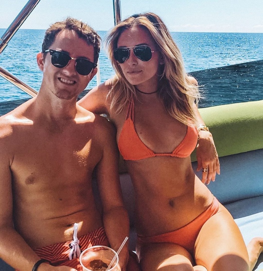 Dokonalá Paulina Gretzky s bráchou Tyem!