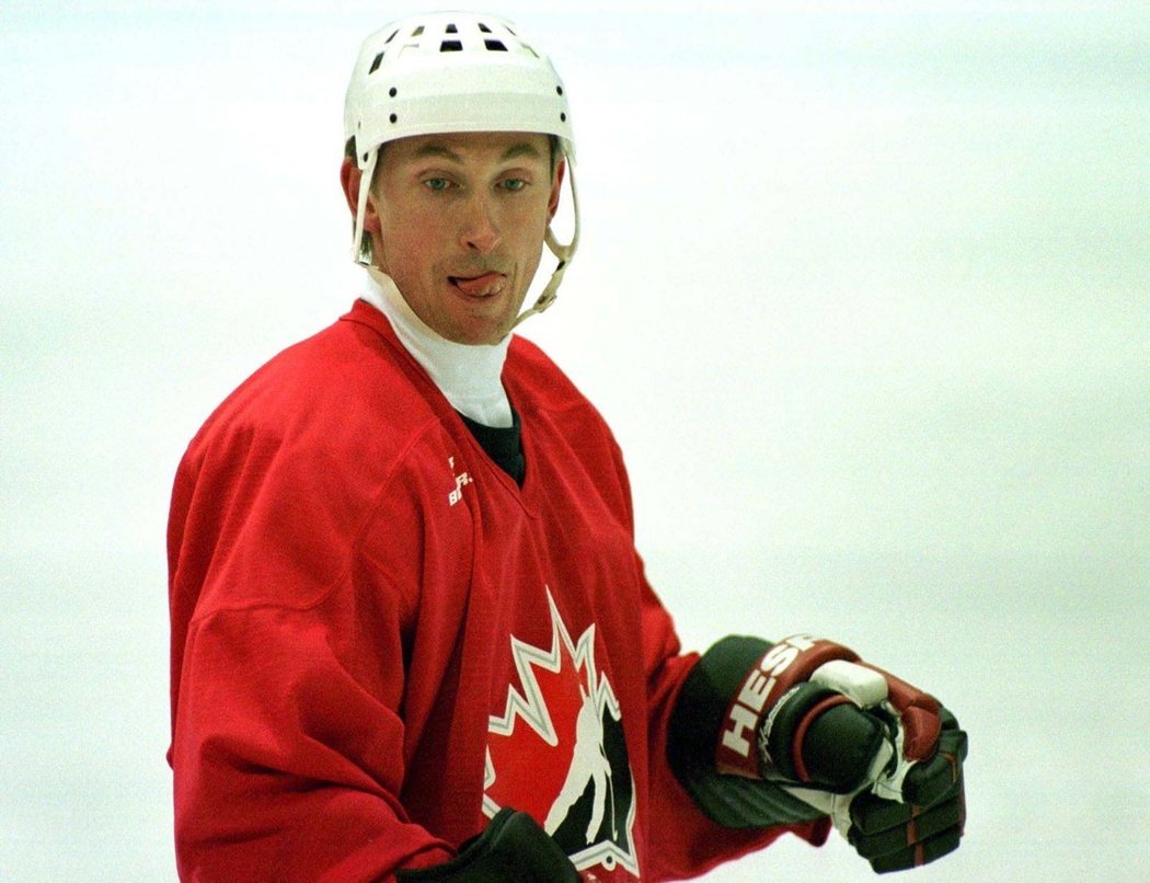 Kanadská hokejová legenda a nejproduktivnější hráč historie NHL Wayne Gretzky