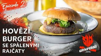 GRILFERNO: Hráči grilují burgery podle Marka Pavaly