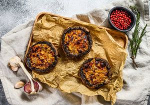 Žampiony portobello na grilu: Vyzkoušejte báječný houbový steak