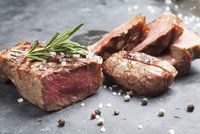 Jak správně připravit steak? Rozhoduje výběr masa i doba grilování