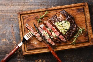 Šťavnatý steak: Nejdůležitější jsou výběr masa a správné uležení