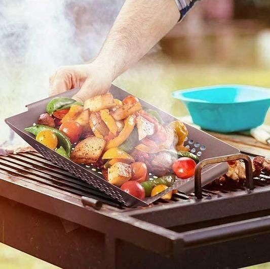 BBQ grilovací pánev na zeleninu NOVARA, 299 Kč, www.avenberg.cz