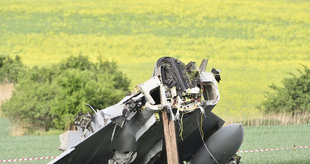 Piloti u výslechu: Maďaři vyšetřují havárii gripenu v Čáslavi