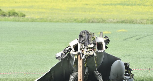 Na letecké základně u Čáslavi havaroval gripen! Piloti se katapultovali