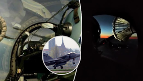 Čeští piloti dokázali natankovat gripen v noci a v několikatisícové výšce.