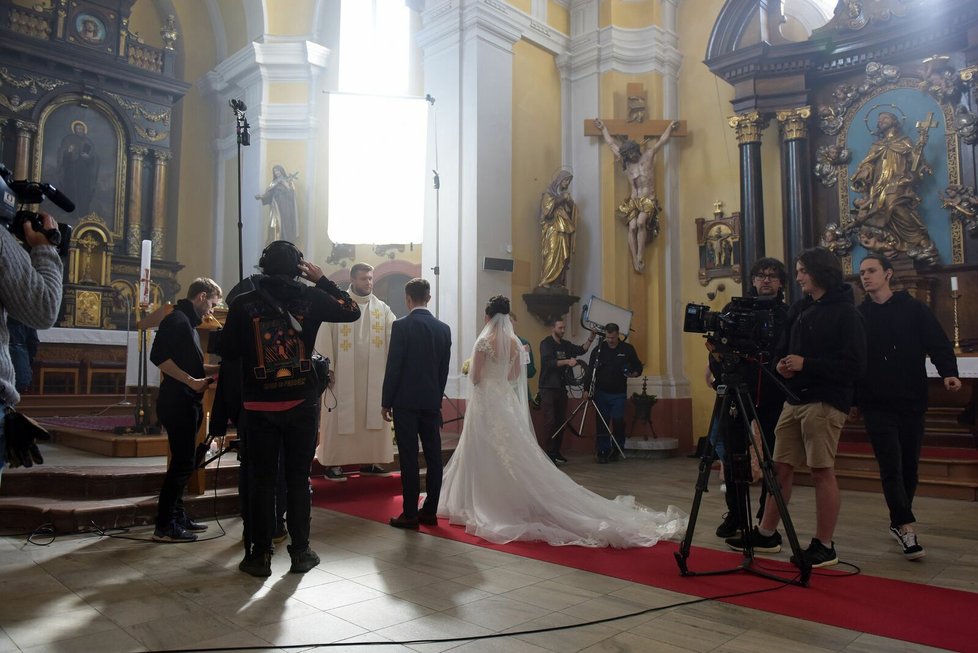 Natálie Grossová si vyzkoušela nanečisto roli nevěsty ve filmu Superžena.
