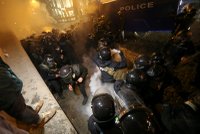 Brutální zákrok policie proti demonstrantům. „Ne ruskému zákonu!“ skandovaly tisíce Gruzínců