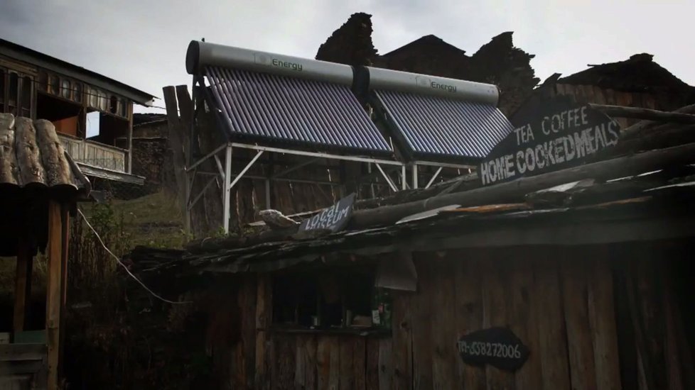 Solár nahrazuje složitější výrobu elektřiny z generátorů.