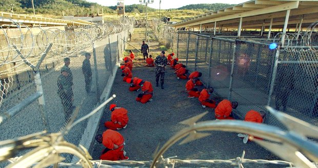 Obama chce zavřít Guantánamo. Poškozuje prý vztahy se spojenci