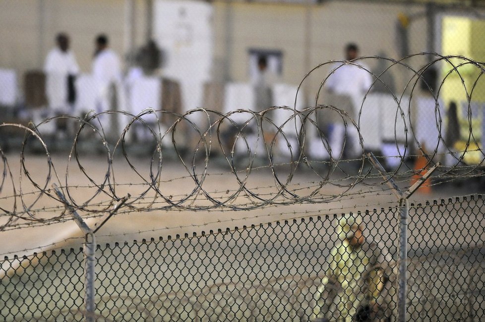 Obama chce zavřít Guantánamo a desítky vězňů převézt do USA.