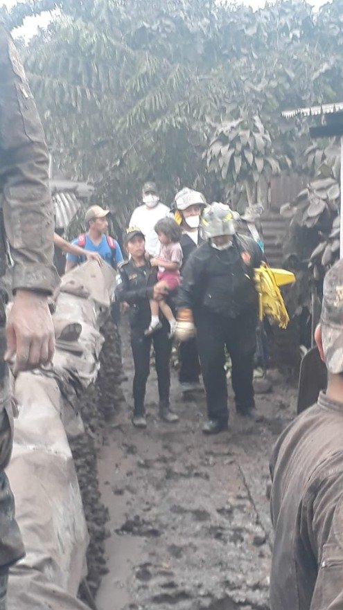 V Guatemale došlo k erupci sopky Volcán de Fuego, tisíce lidí byly evakuovány.