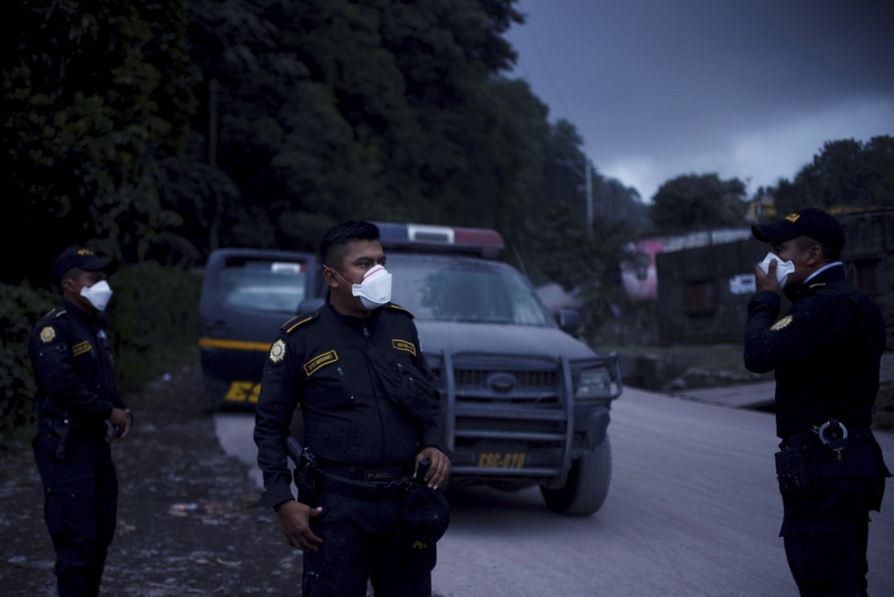 V Guatemale došlo k erupci sopky Volcán de Fuego, tisíce lidí byly evakuovány.