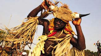 Karnevalový rej v Guinea-Bissau aneb Masopust po africku