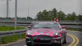 Luxusní vozy ze závodu Gumball 3000 projely Českem