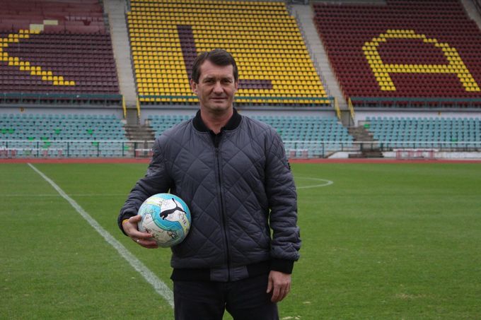 MŮJ PRVNÍ GÓL: Hrát před lidmi a bavit se tím, to je pro Bittengela nejvíc MŮJ PRVNÍ GÓL: Hrát před lidmi a bavit se tím, to je pro Bittengela nejvíc