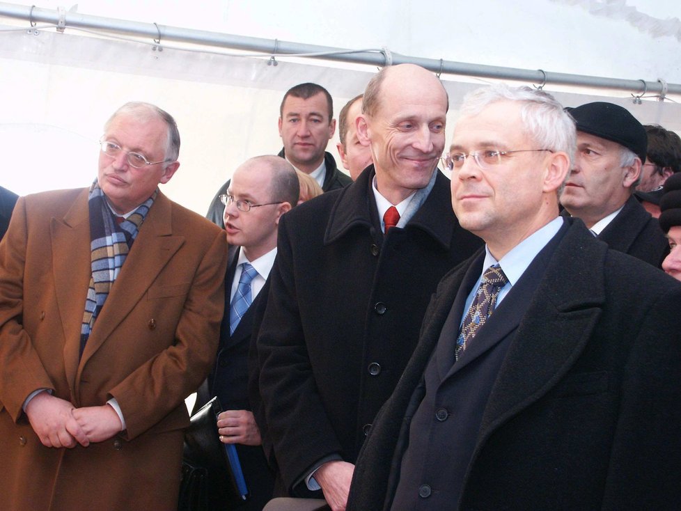 Günter Verheugen (první zleva)