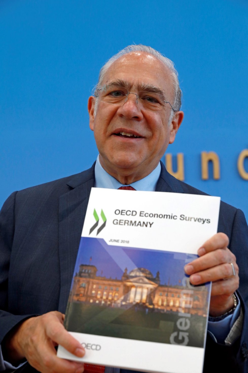 Generální tajemník Organizace pro hospodářskou spolupráci a rozvoj (OECD) Angel Gurría představil výroční zprávu také v Německu.