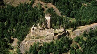 Cestování po Česku: Zříceniny gotických hradů jsou ideální pro podzimní výlety