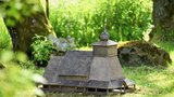 Vyhořelý kostelík v Gutech je i miniaturou: Na modelu v Boheminiu makali vězni