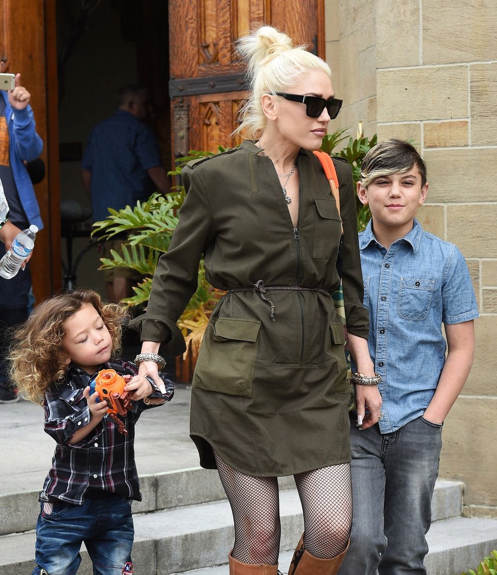 Gwen Stefaniová se syny Kingstonem a Apollem