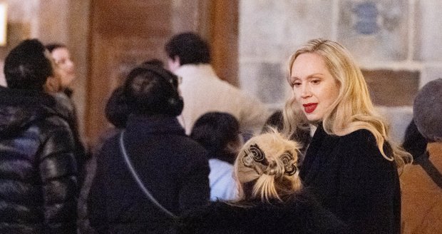 Gwendoline Christie admiró la belleza de Praga Gwendoline Christie admiró la belleza de Praga