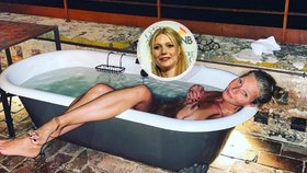 Gwyneth Paltrowová slaví narozeniny nahá ve vaně.