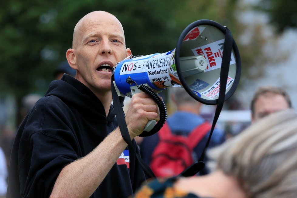 Protesty proti covid pasům v nizozemském Haagu (25. 9. 2021)