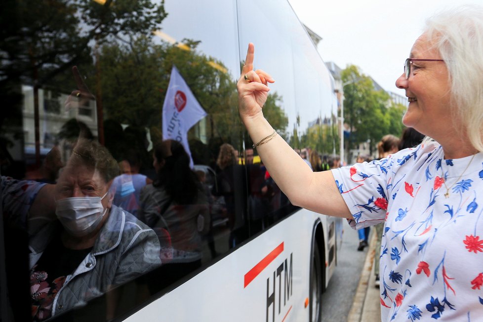 Protesty proti covid pasům v nizozemském Haagu (25.9.2021)