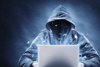 Hackeři napadli datové schránky. Uživatelé se o bezpečnost bát nemusí, ujišťuje Rakušan