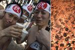 Bizarní japonský festival Hadaka Matsuri. Tisíce mužů se při něm rvou o dřevěné tyčinky!