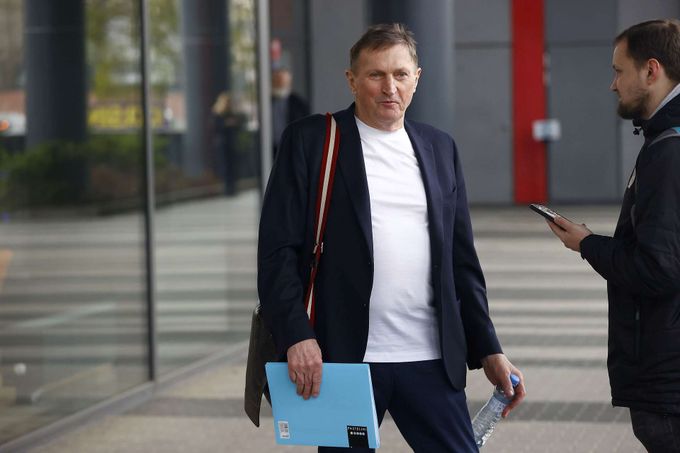 Hadamczikova podezřelá hokejová vláda: Kamarádšoft proti řádům?! Hadamczikova podezřelá hokejová vláda: Kamarádšoft proti řádům?!