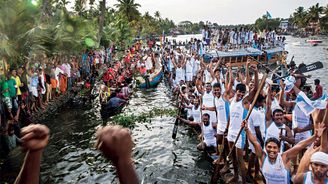Jihoindické závody hadích lodí: Každoroční sportovní šílenství plné dřiny, potu a radosti