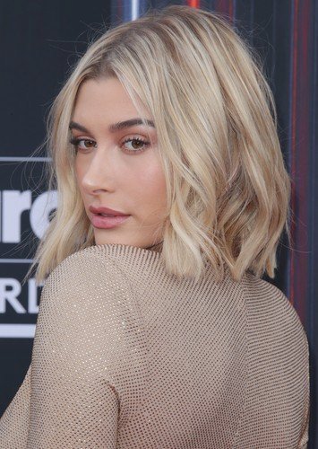 Hailey Baldwin