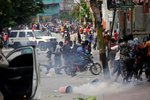 Protesty na Haiti provází i rabování.