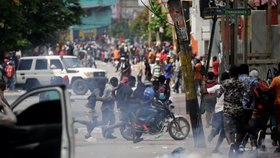 Protesty na Haiti provází i rabování.