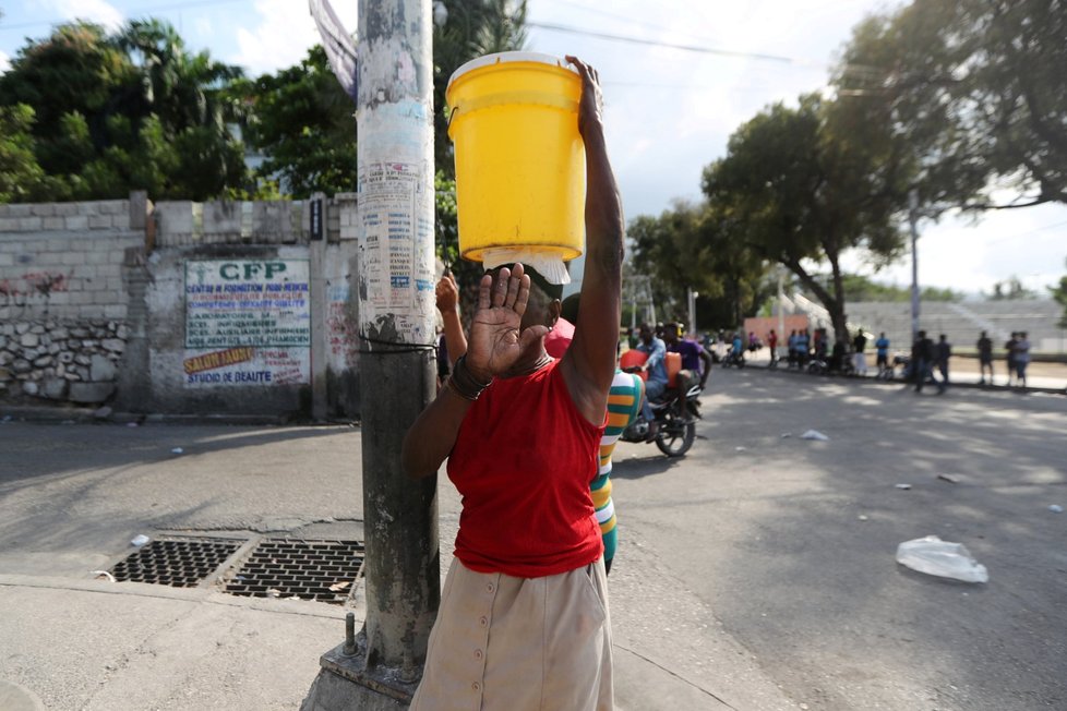 Protivládní protesty na Haiti.