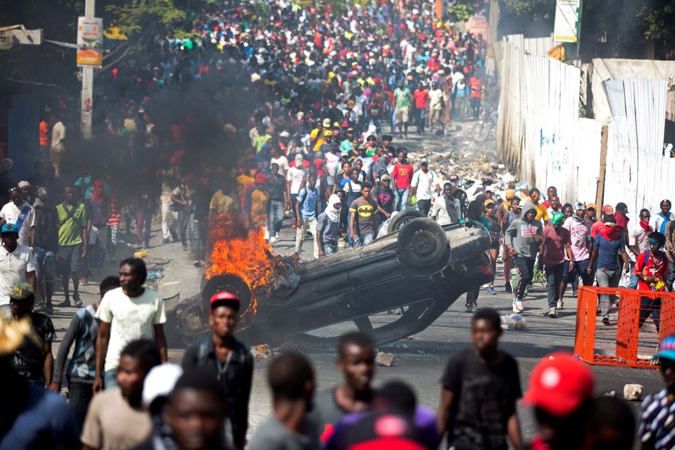 Protivládní protesty na Haiti.