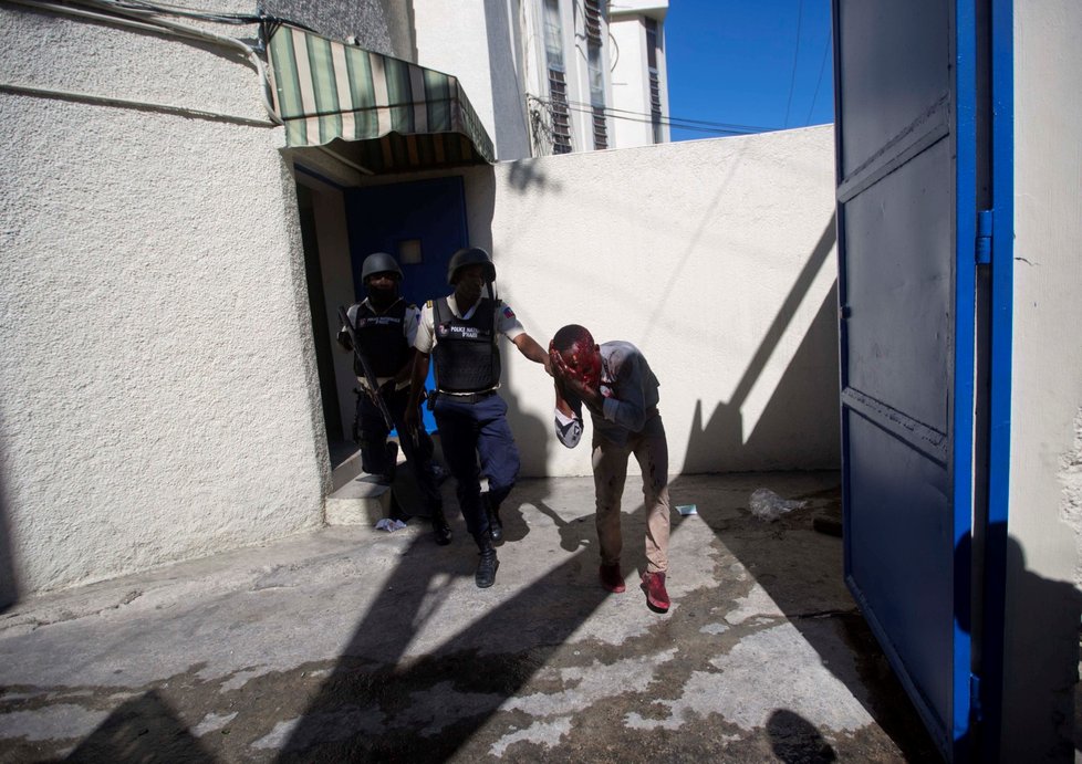 Protivládní protesty na Haiti.