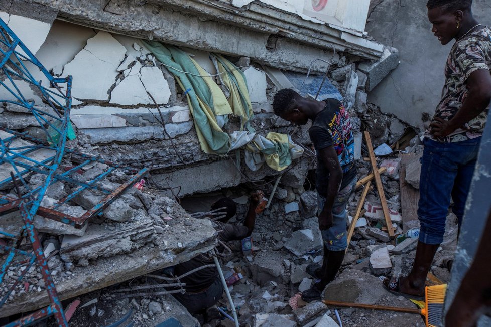 Zemětřesení na Haiti napáchalo obří škody.