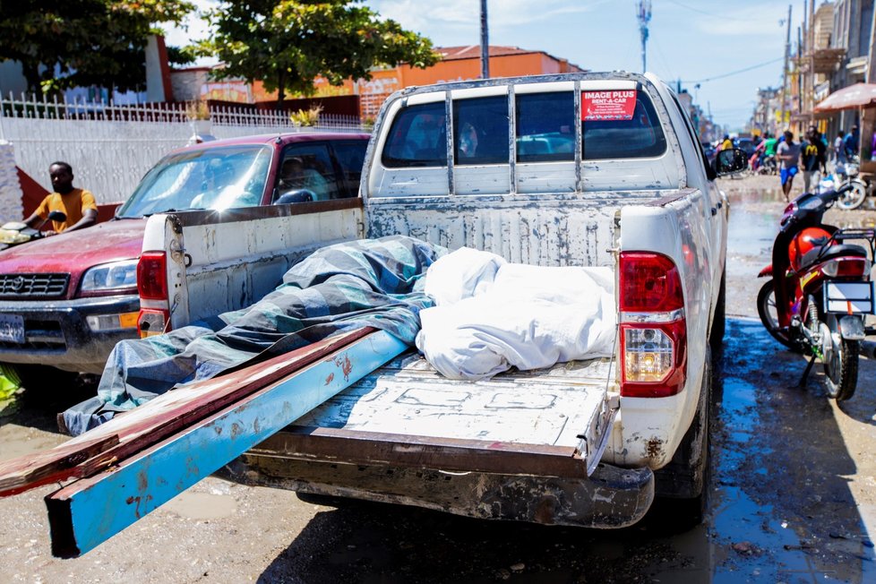 Zemětřesení na Haiti napáchalo obří škody.