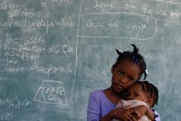 Haiťanku zachránili a ona porodila syna
