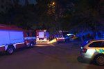 Na pražských Hájích v pátek večer kvůli úniku plynu hasiči evakuovali obyvatele dvou panelových domů.