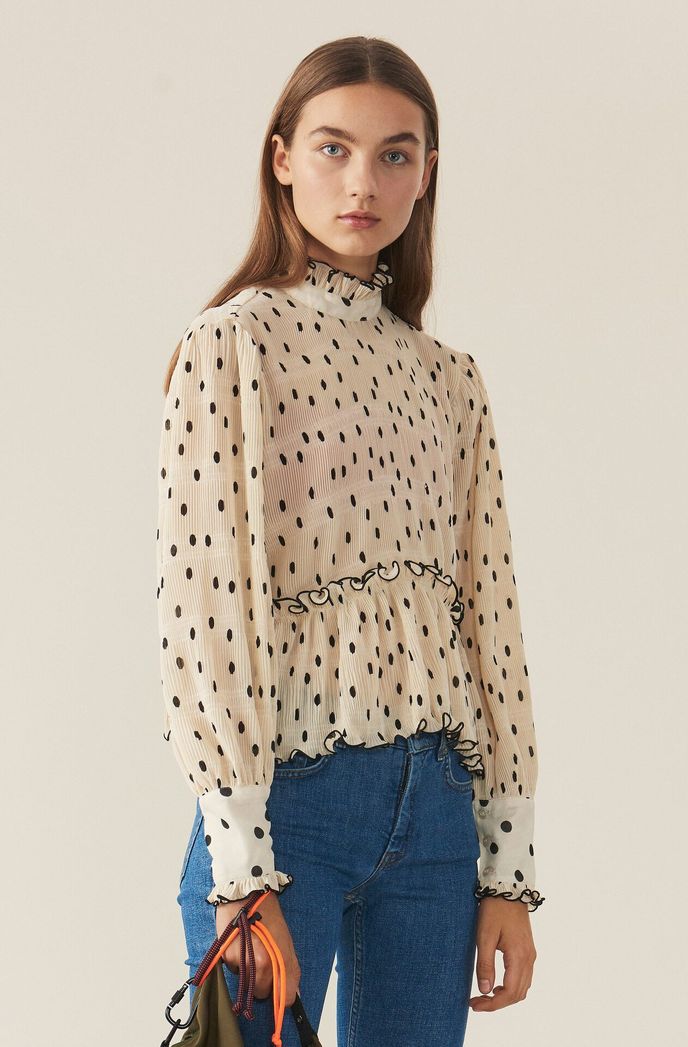 Ganni, 129 eur, www.ganni.com Ganni, 129 eur, www.ganni.com