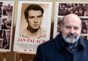 Kněz Tomáš Halík a jeho pocta zesnulému Janu Palachovi, spolužákovi z Filozofické fakulty (15. 1. 2019)