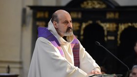 Tomáš Halík se vyjádřil proti homofobnímu knězi